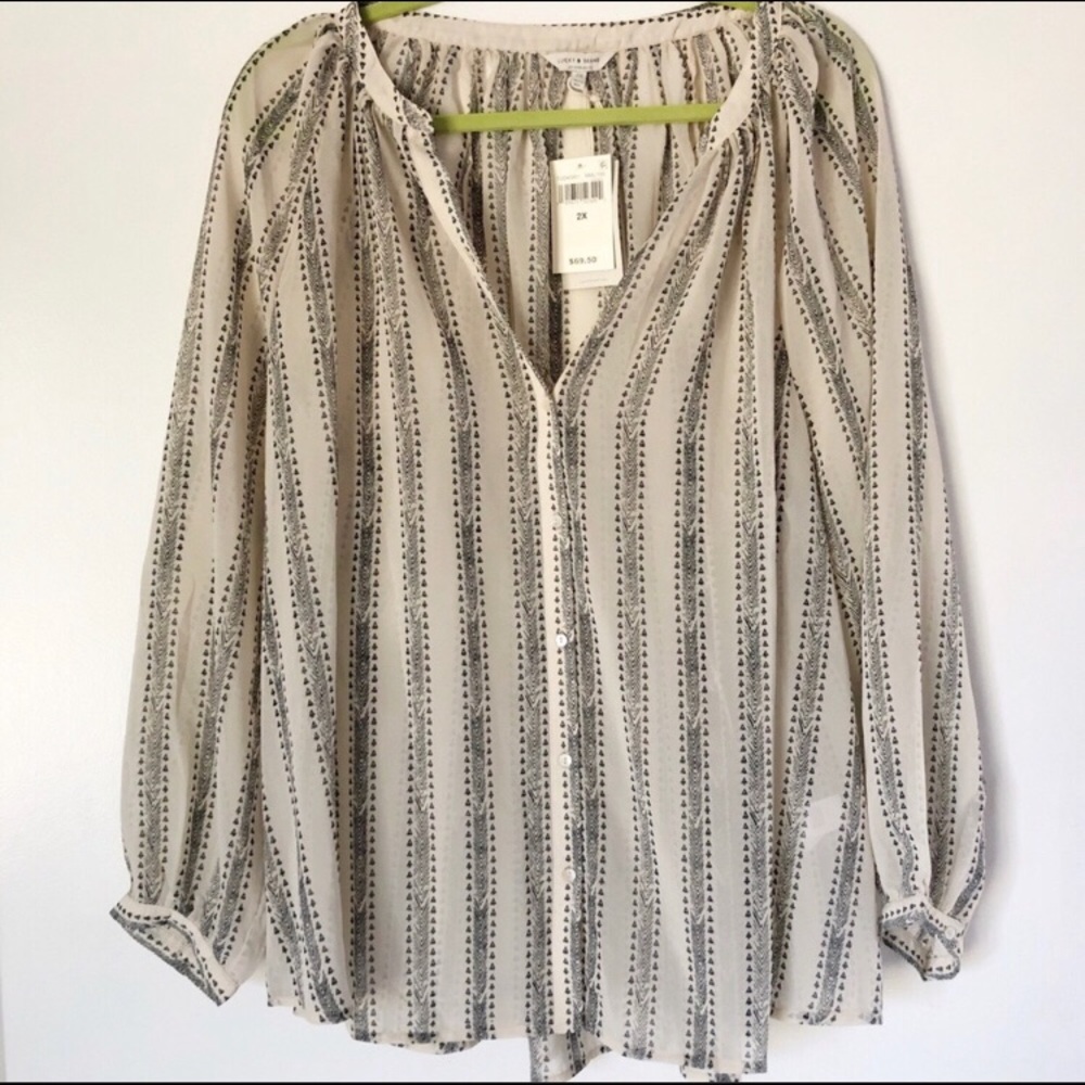 Lucky Brand cream and black long sleeve blouse